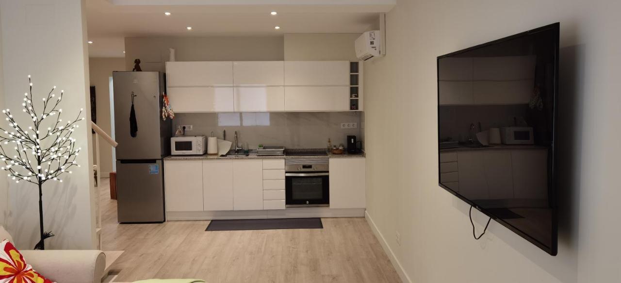 Barcelona Duplex De 3 Habitaciones L'Hospitalet de Llobregat Bagian luar foto